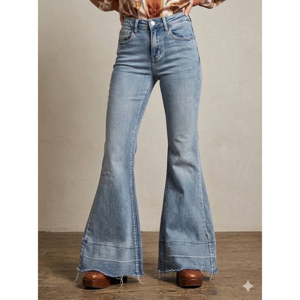 Blakeley Flare Jeans 3 US 2 Light Wash Jeans Stretch Raw Hem Wide Leg Denim Boho